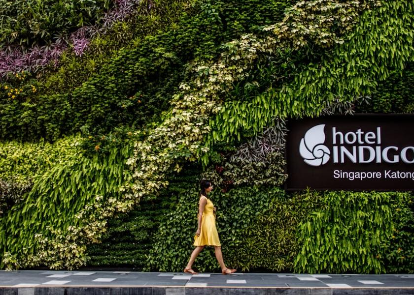  Singapore Exterior Detail