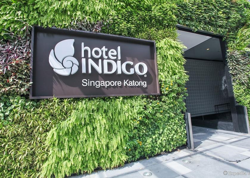  Singapore Exterior Detail