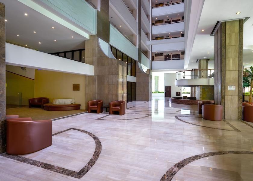  Singapore Interior Entrance