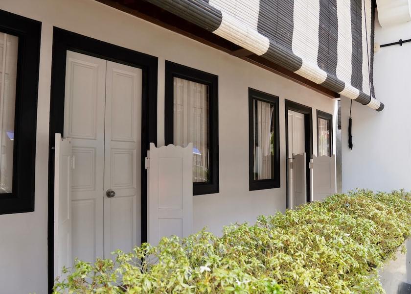  Singapore Front of property