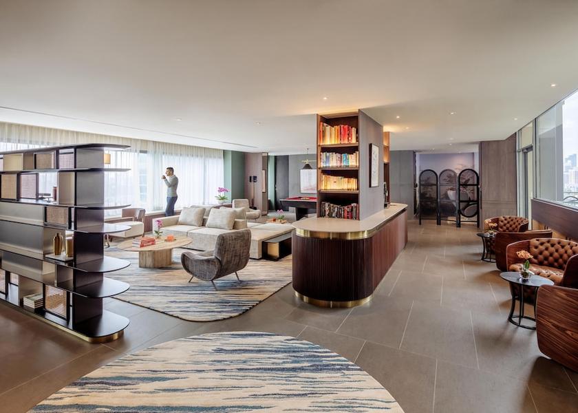  Singapore Lounge