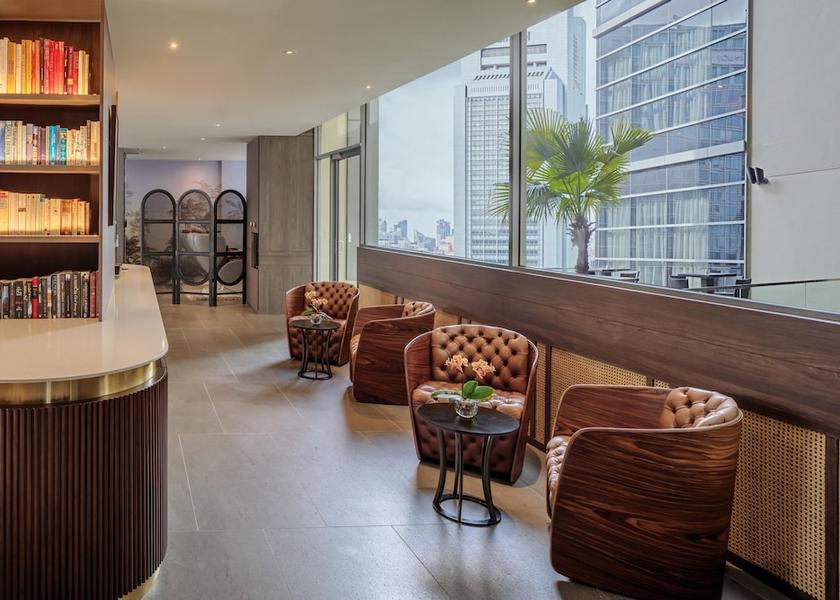  Singapore Lounge