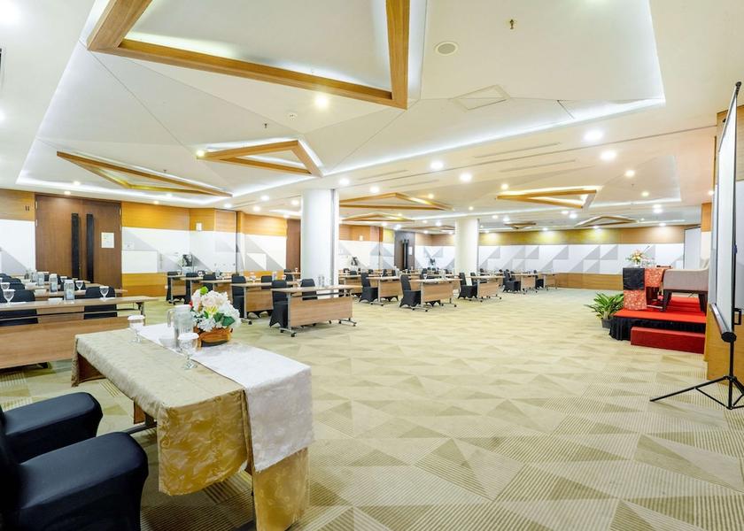  Pontianak Meeting Room
