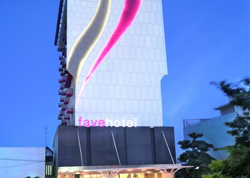  Medan Exterior Detail
