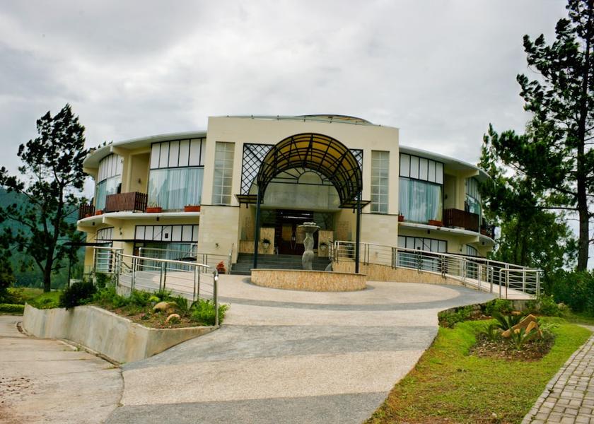  Merek Facade