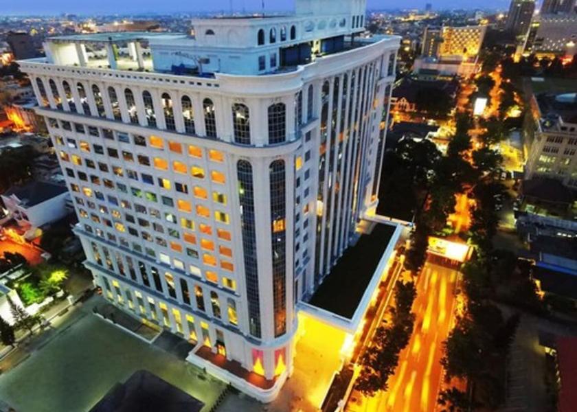  Medan Facade