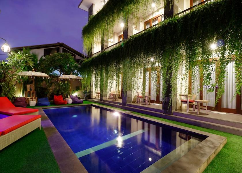 Bali  Seminyak Facade