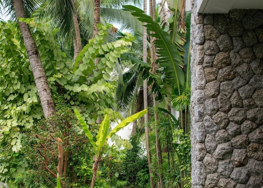 Phuket Rawai Exterior Detail