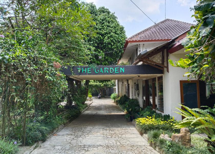 West Java Ciawi Hotel Exterior
