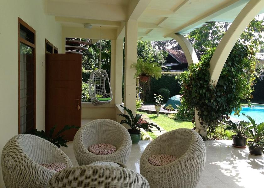 West Java Ciawi Terrace/patio