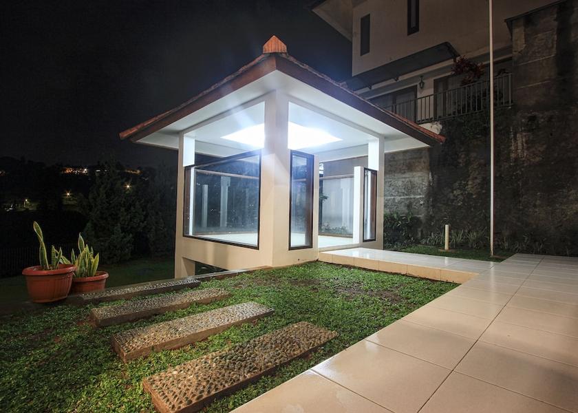 West Java Cimenyan Gazebo
