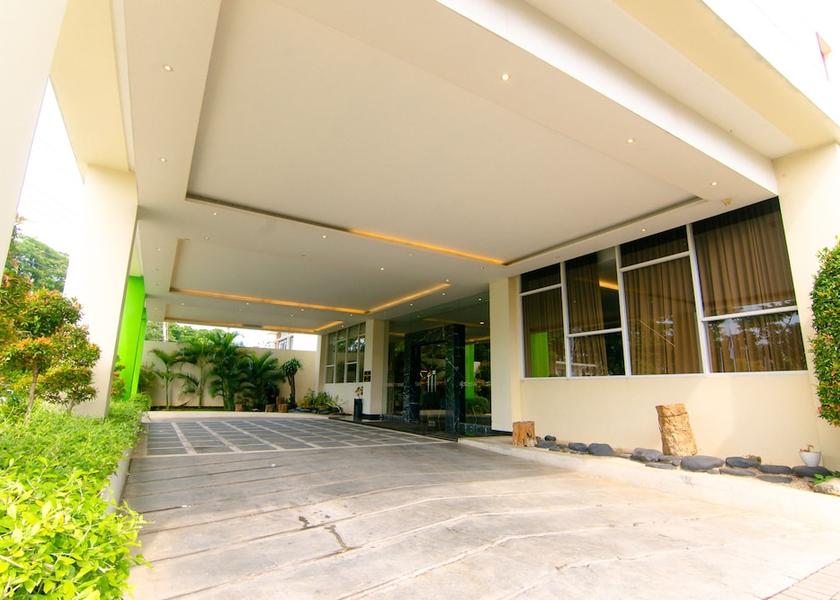 Central Java Purwodadi Exterior Detail