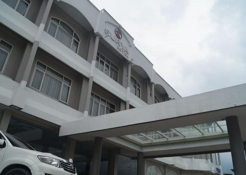 Riau Mandau Exterior Detail