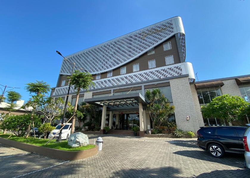 Central Java Kebumen Hotel Exterior