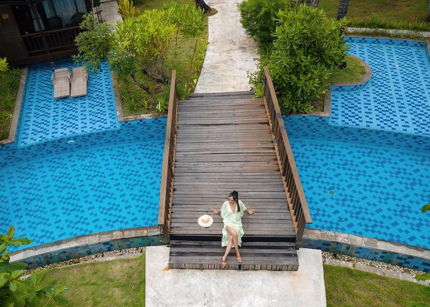 West Nusa Tenggara Gili Air Pool