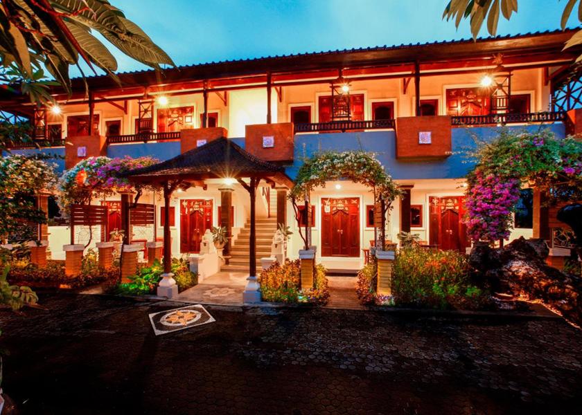 Bali Lovina Hotel Exterior