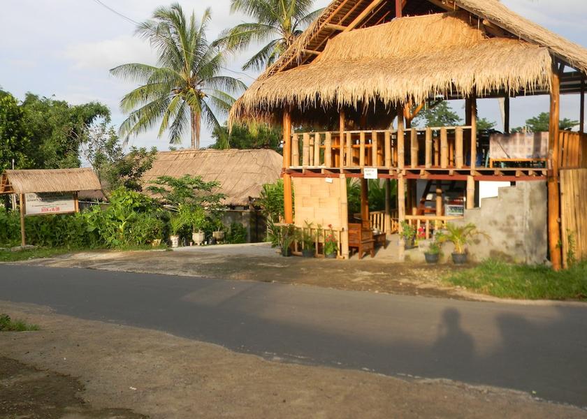 West Nusa Tenggara Bayan Check-in/check-out kiosk