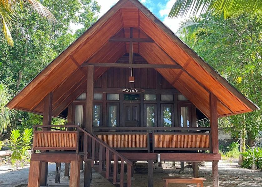  Wangi-Wangi Exterior Detail