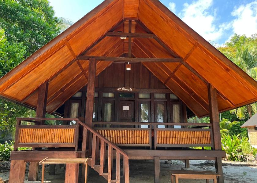  Wangi-Wangi Exterior Detail