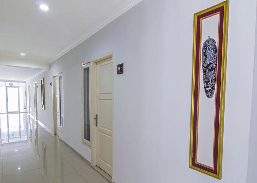  Bekasi Hallway