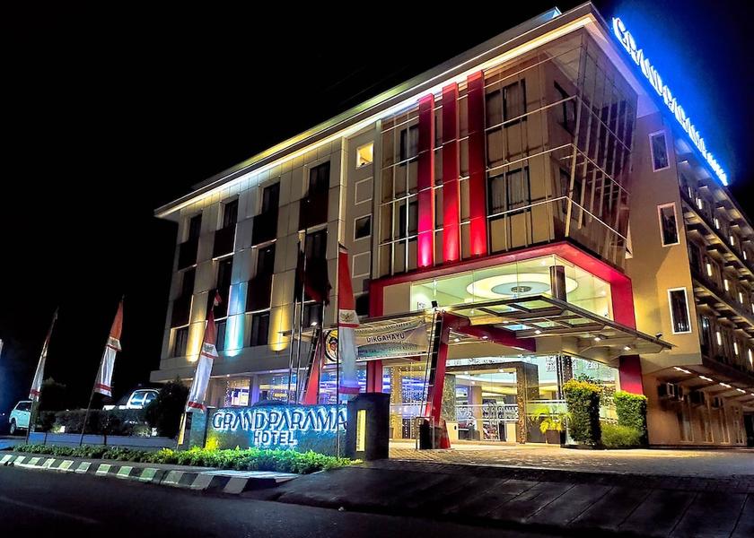  Berau Facade