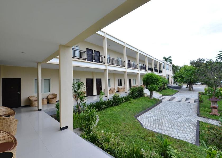  Palu Exterior Detail