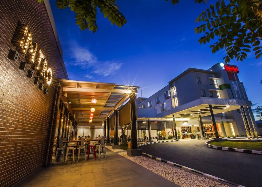 South Kalimantan Banjarmasin Front of property - evening/night