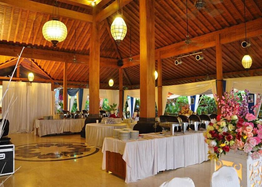 Central Java Ngemplak Indoor Wedding