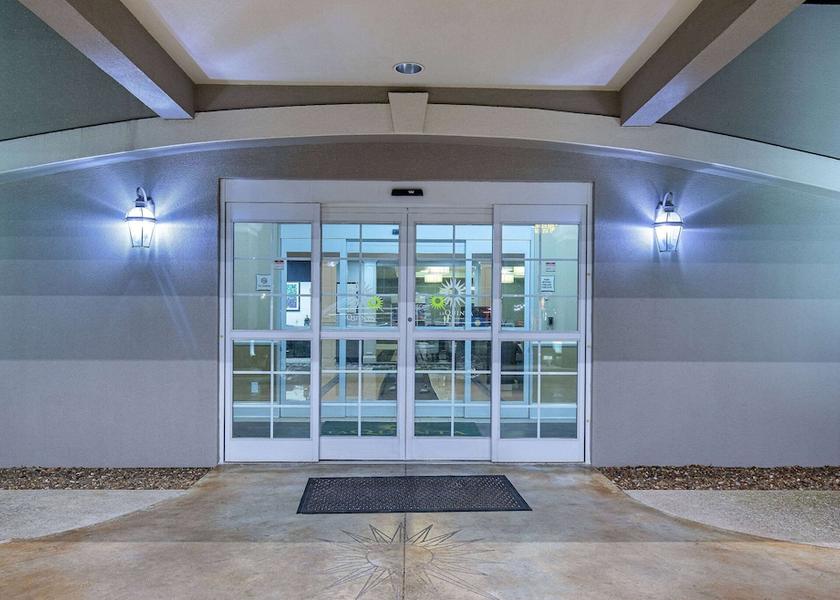 Kentucky Bowling Green Exterior Detail