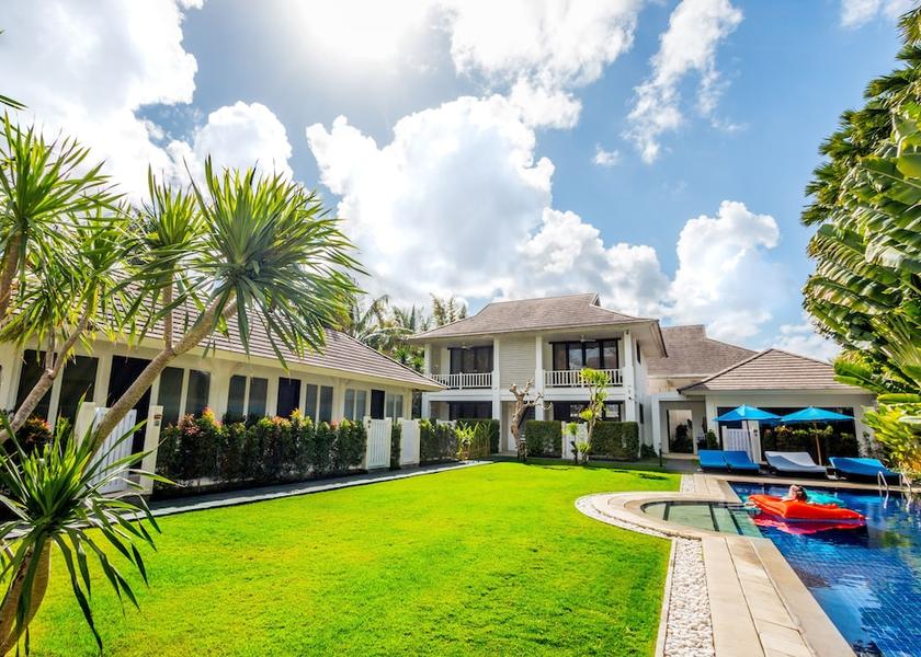 Bali Seminyak Property grounds