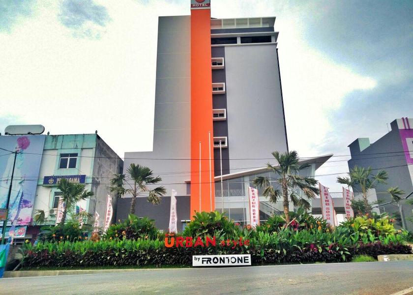 Lampung Gedongtataan Hotel Exterior