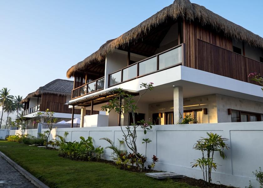  Tanjung Facade