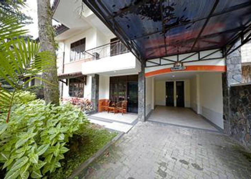 West Java Cisarua Hotel Exterior
