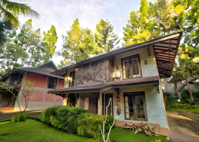 West Java Cisarua Hotel Exterior