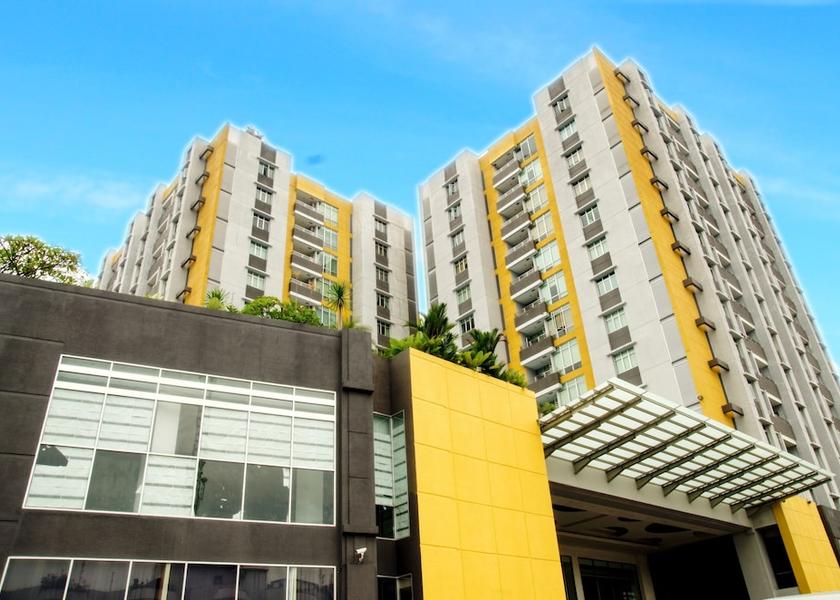  Medan Exterior Detail