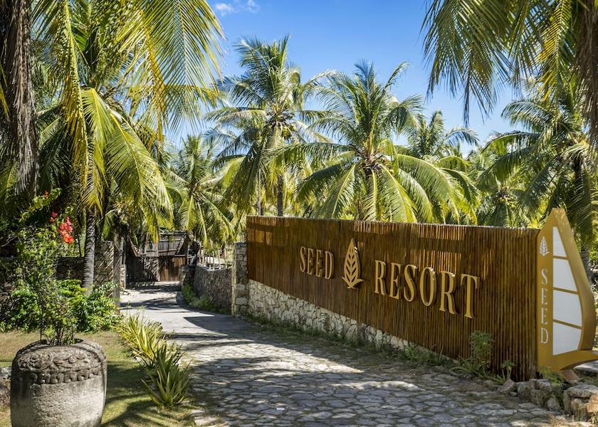  Rote Island Exterior Detail