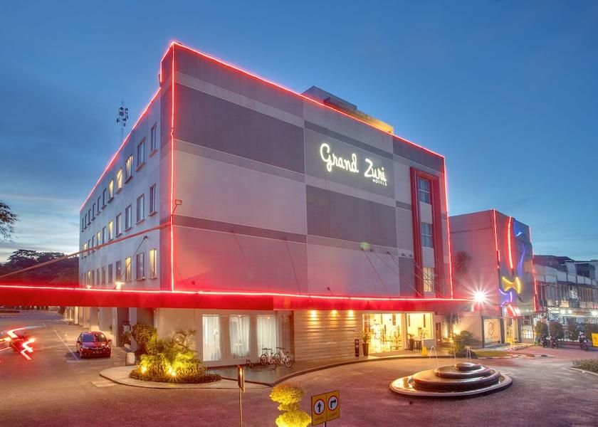 Riau Mandau Facade