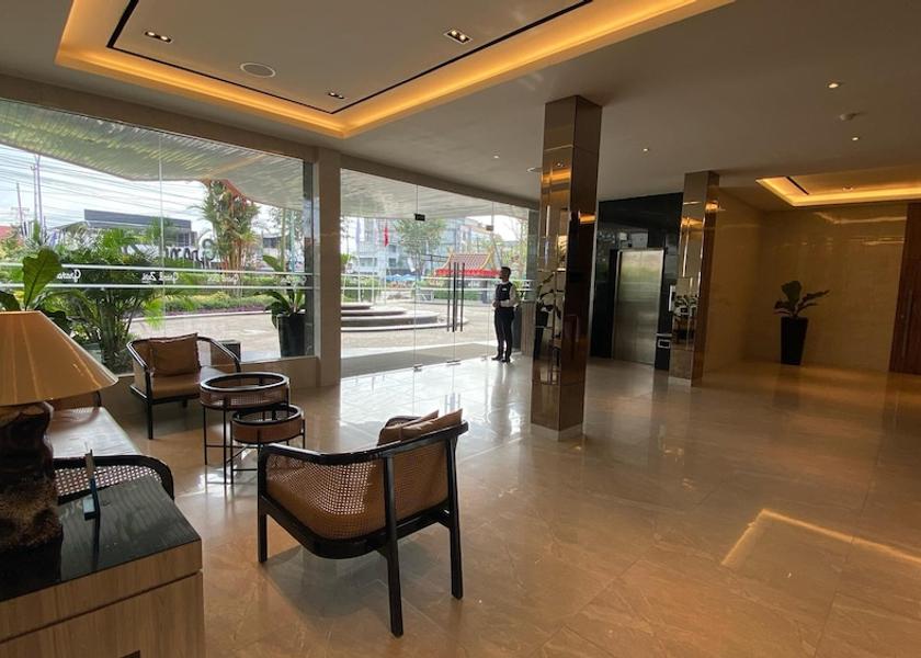 Riau Mandau Reception