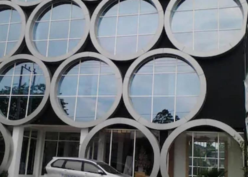  Palangkaraya Exterior Detail