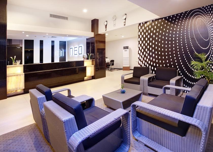  Palangkaraya Lobby sitting area