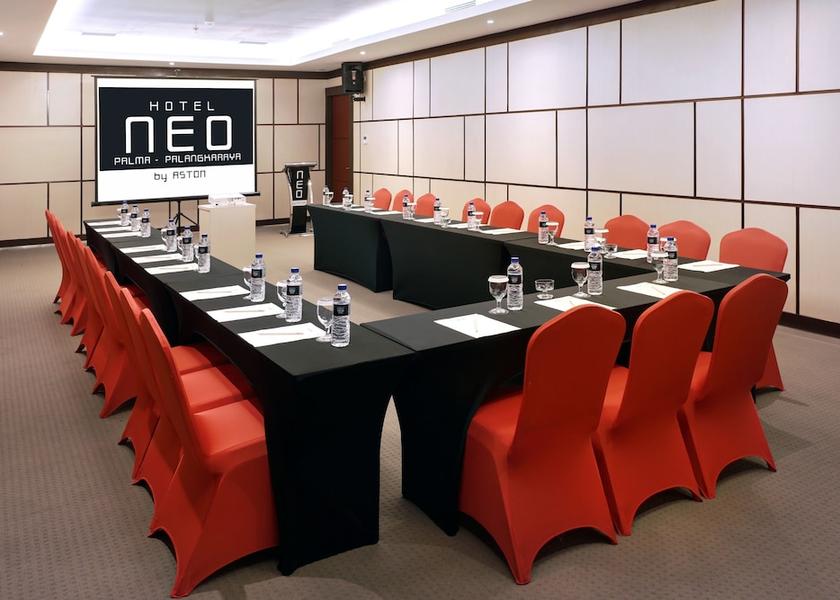  Palangkaraya Meeting Room