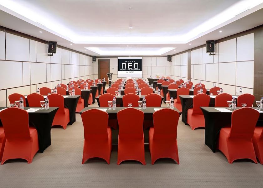  Palangkaraya Meeting Room