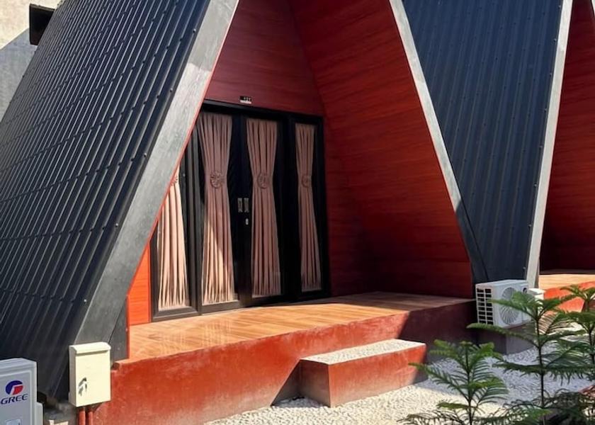 West Nusa Tenggara Senggigi Front of property