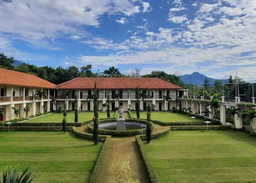 Central Java Getasan Exterior Detail