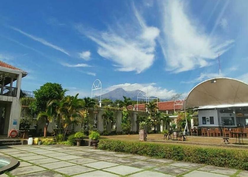Central Java Getasan Exterior Detail