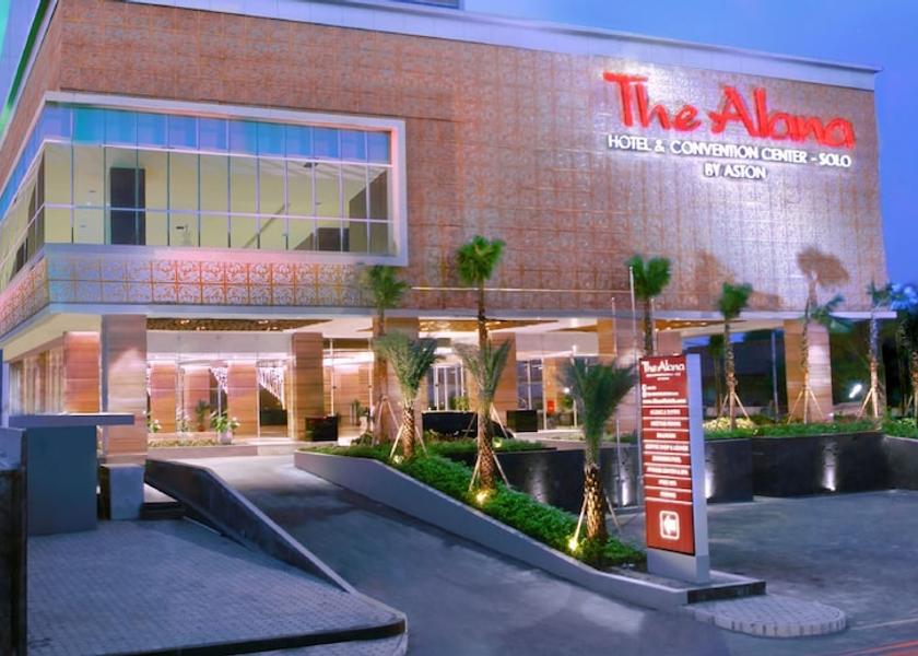 Central Java Colomadu Front of property