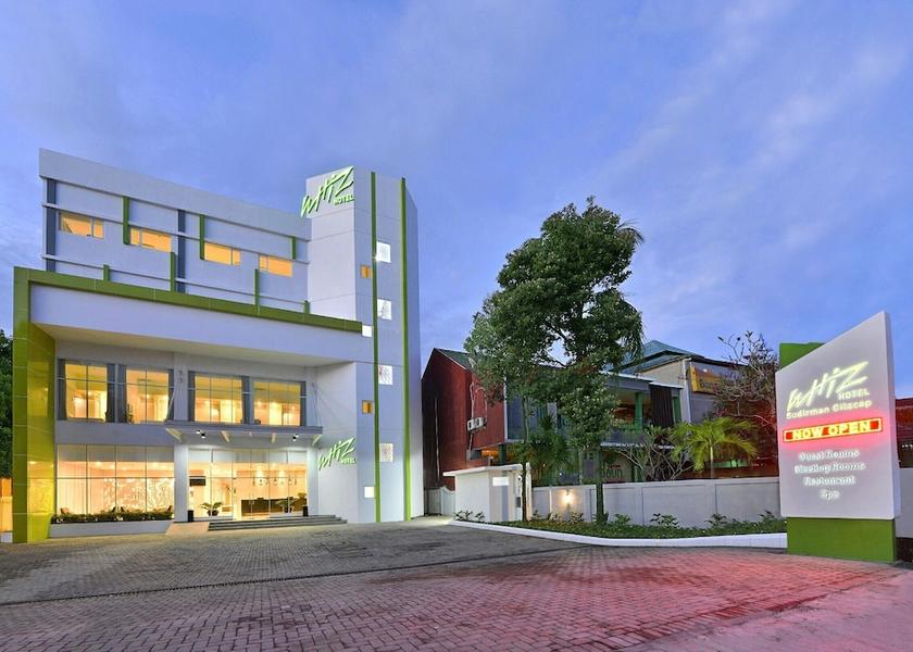 Central Java Cilacap Exterior Detail