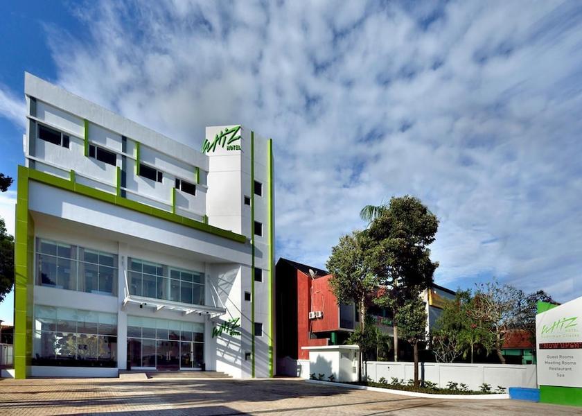 Central Java Cilacap Exterior Detail