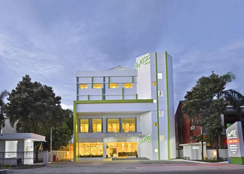 Central Java Cilacap Exterior Detail