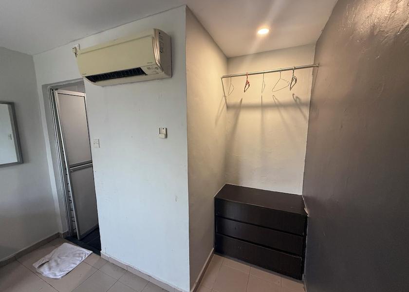 Johor Pasir Gudang Room